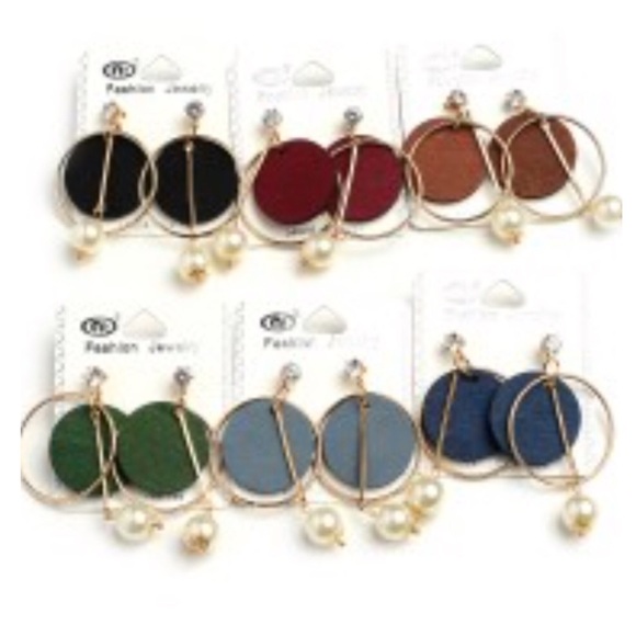 Earrings - Picture 2 of 2